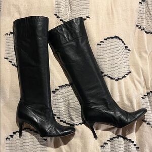 Elegant Black Heeled Boots